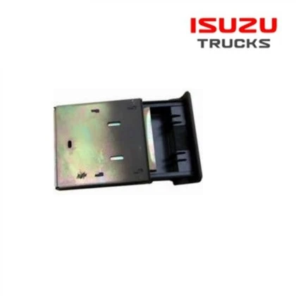 ISUZU Askfat PÅ INSTRUMENTPANELEN